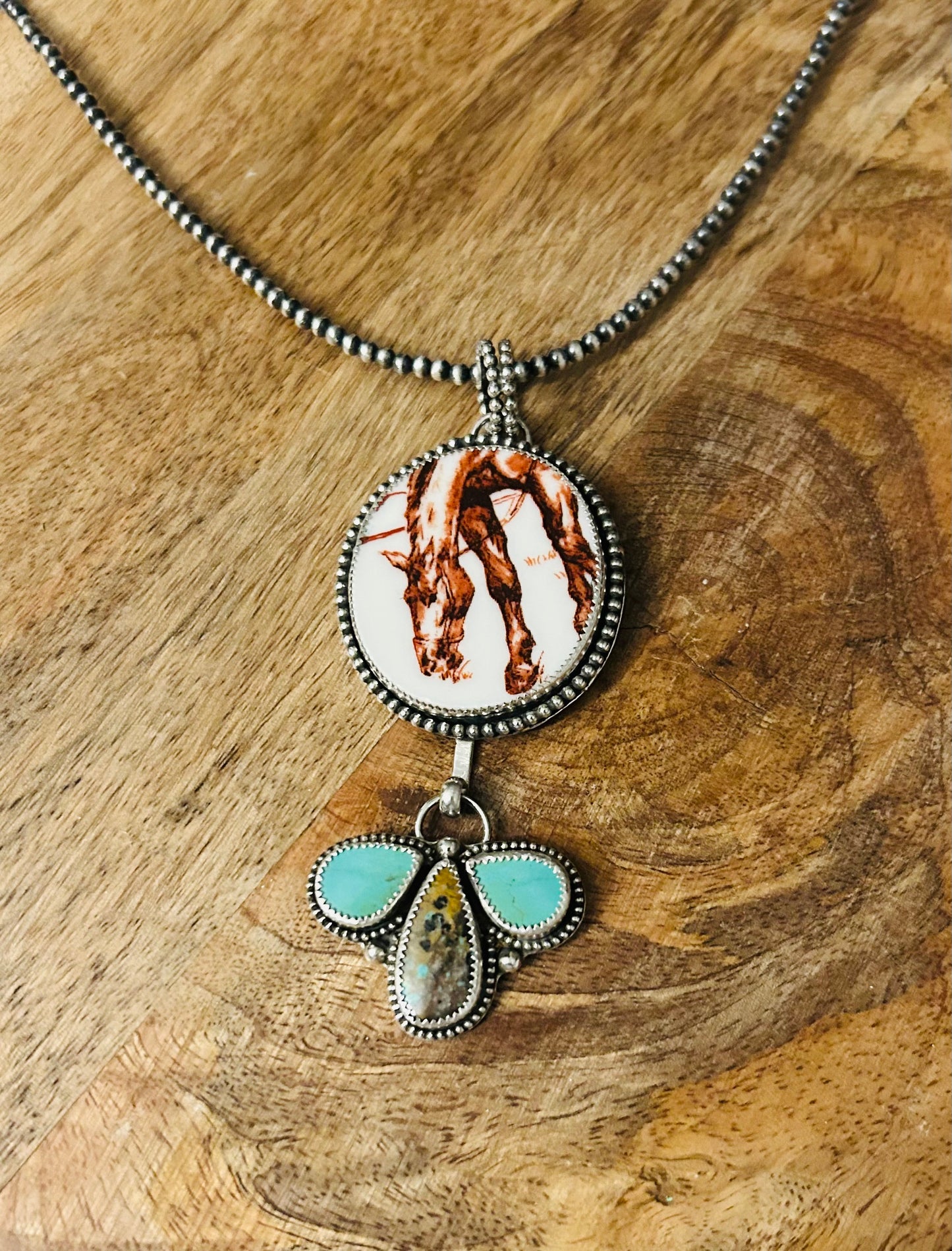 Horse pendant